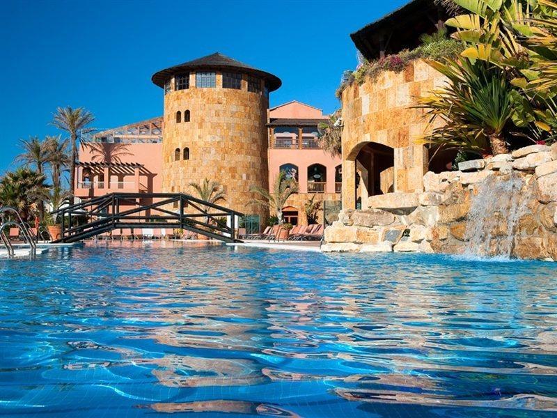 فندق وثالاسو سبا إلبا إيستيبونا غران إِستيبونا المظهر الخارجي الصورة The resort's main pool